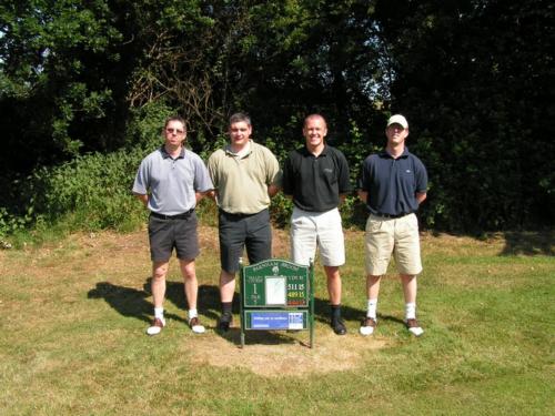 GOLF DAY - JUNE 2006 - photo 8 (pictures\PICT3960.JPG)